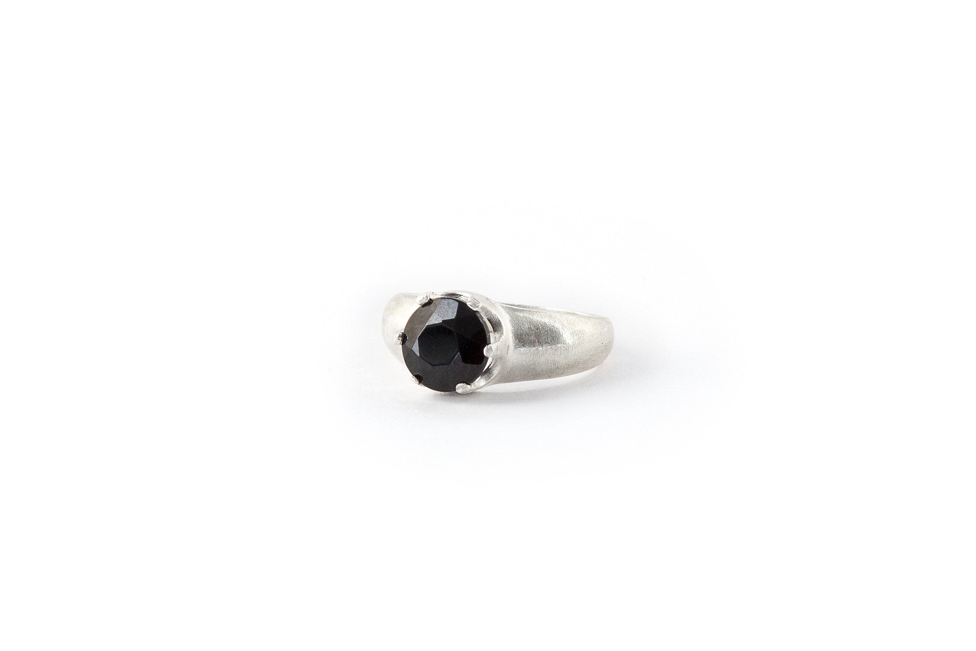 Medium Crown Ring - Onyx (Black)